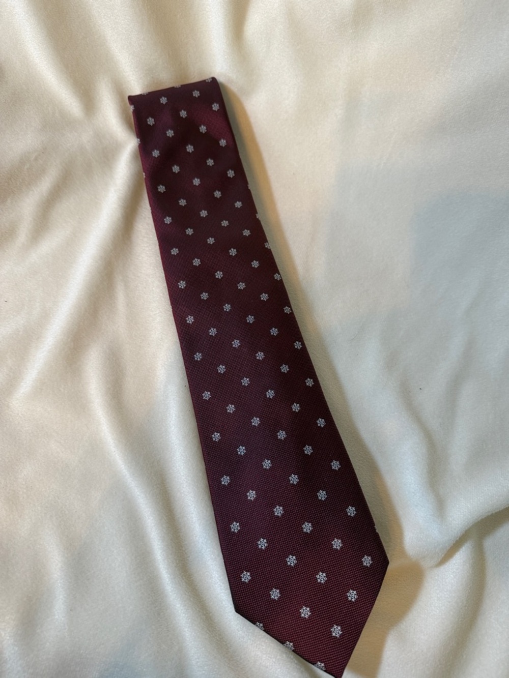 St Nicholas Square Mens Burgundy Red Snowflake Holiday Winter Necktie‎ Polyester